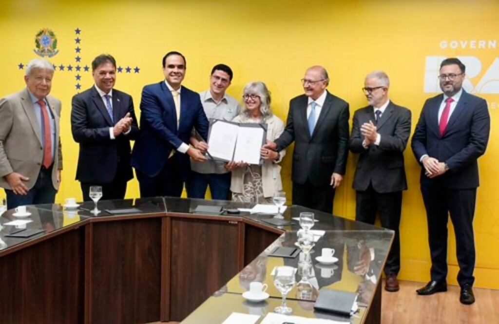tunidades de geração de renda e desenvolvimento sustentável na região. ”O foment