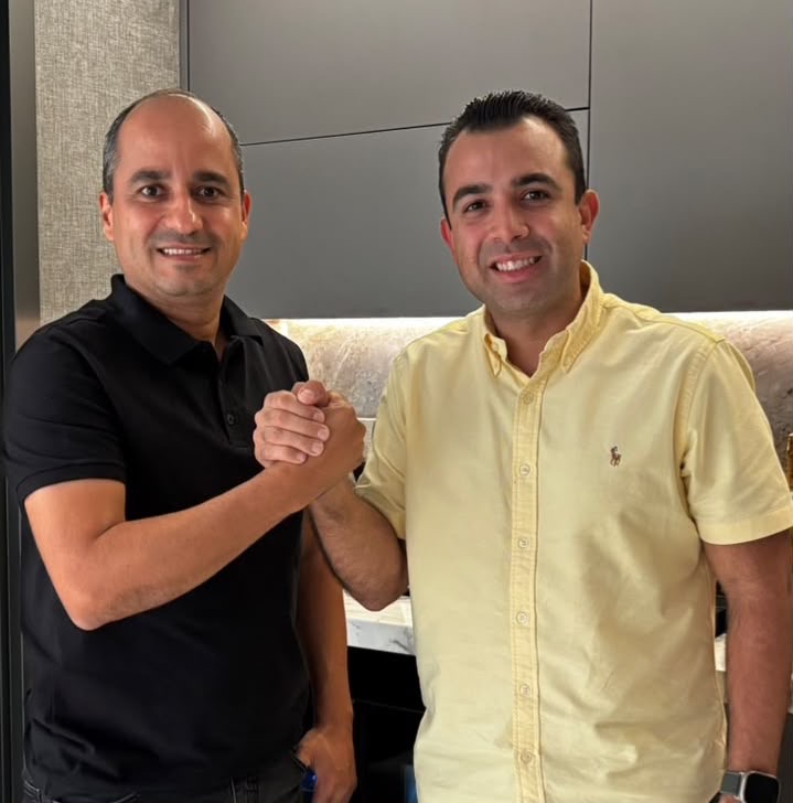 Prefeito Dr. Júlio Dairel e o médico Dr. Sipriano Ferraz durante encontro em Belém para discutir ações e projetos voltados à saúde de Ourilândia do Norte