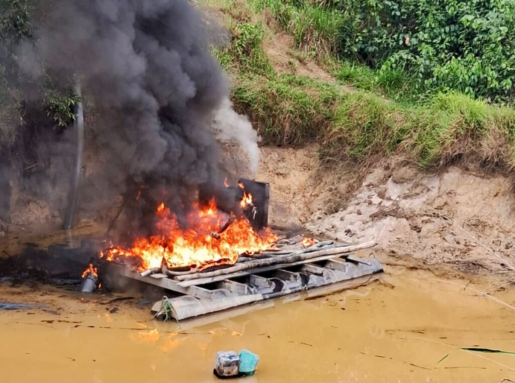 Operação conjunta da PF desmantela garimpo ilegal na Terra Indígena Baú, Pará