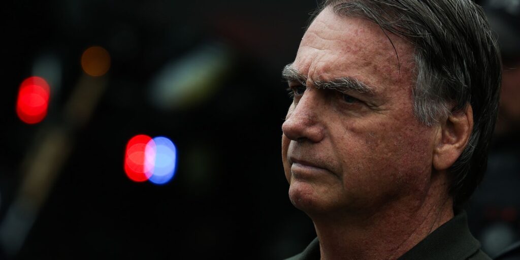Bolsonaro solicita ao STF permissão para consulta odontológica com a nora