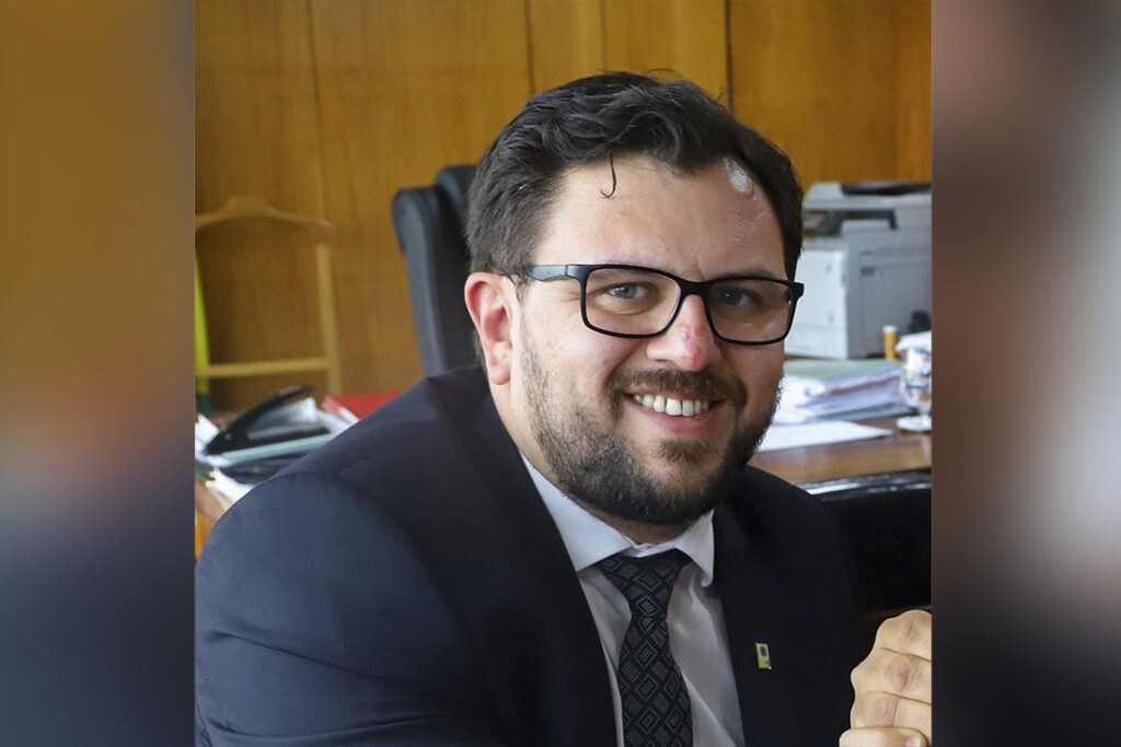 Ex-chefe de gabinete de Lula deixa campanha e gera crise em meio a investigações
