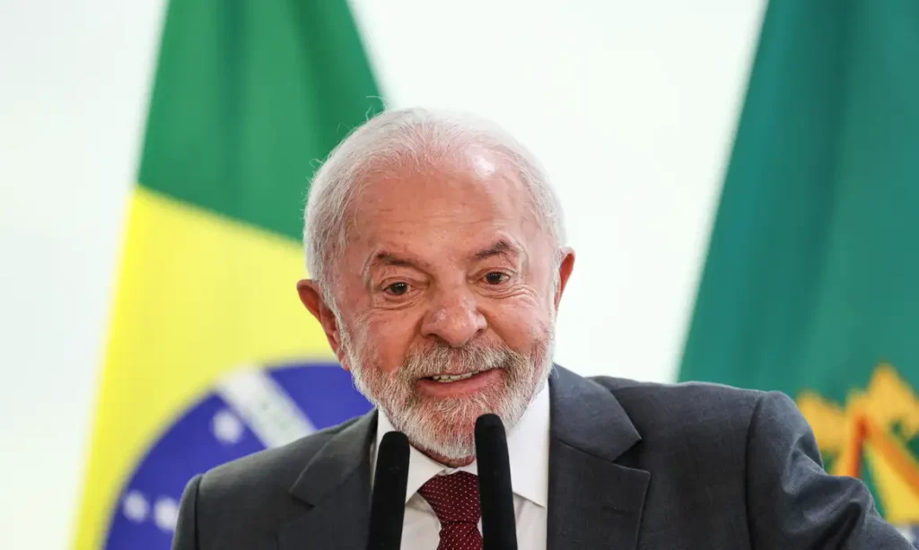 Lula adia aprovação de embaixador dos EUA e critica suposta interferência eleitoral