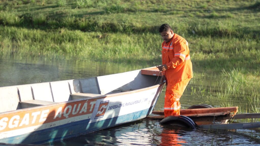 Parauapebas: Defesa Civil e prefeitura realizam mutirão de limpeza no lago Nova Carajás