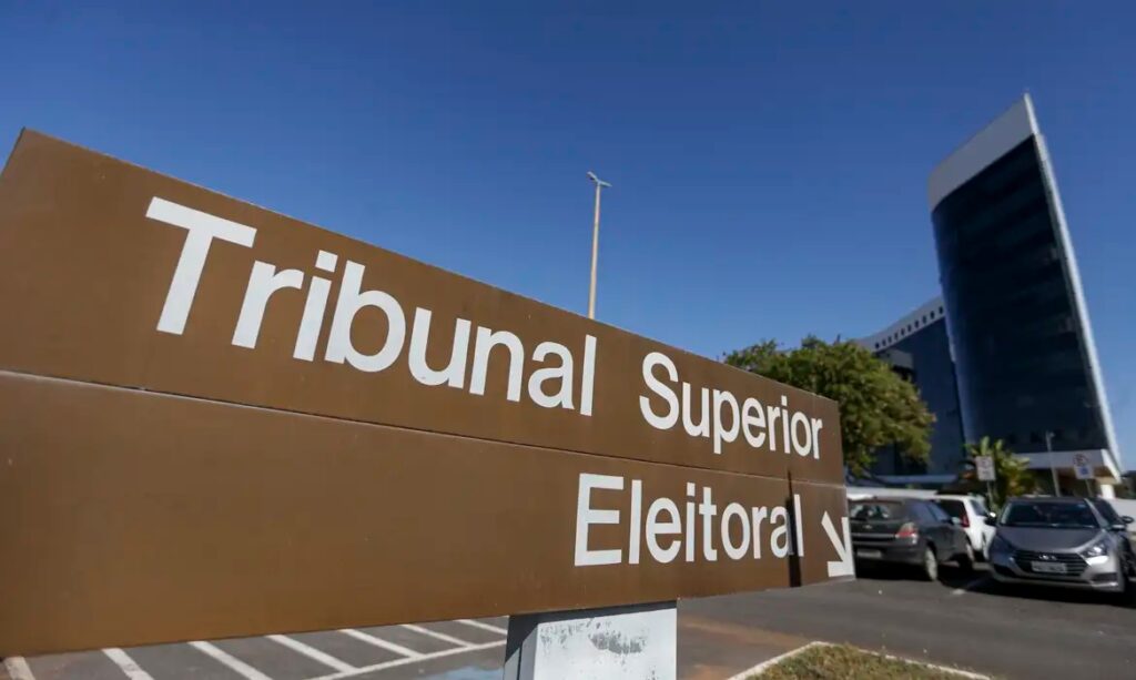 Prazo para solicitação de voto em trânsito vai até dia 20 deste mês Pedido deve ser feito na página do TSE na internet