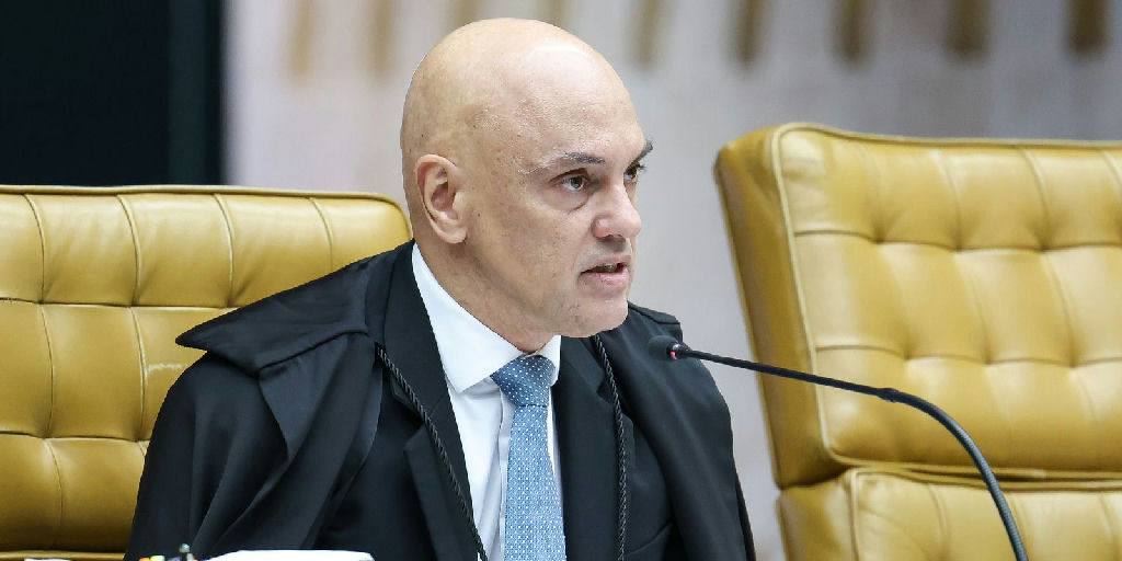 Alexandre de Moraes envia a Fachin apuração sobre conduta de André Mendonça no STF