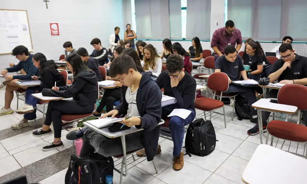 Convocação DA LISTA DE ESPERA DO FIES NO 2º Semestre Termina NA QUINTA