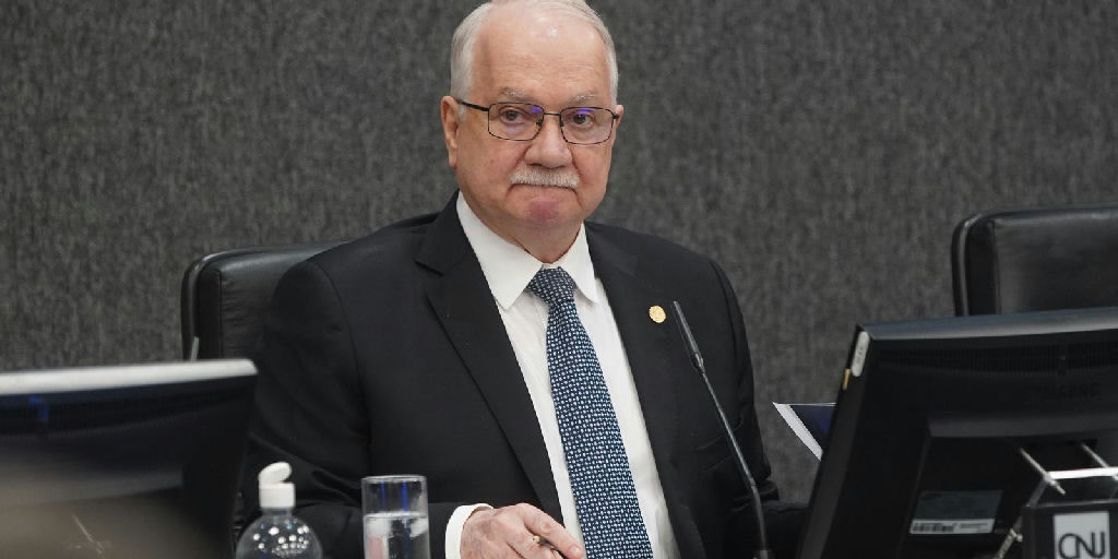 Fachin avalia próximos passos diante da crise aberta entre ministros do STF