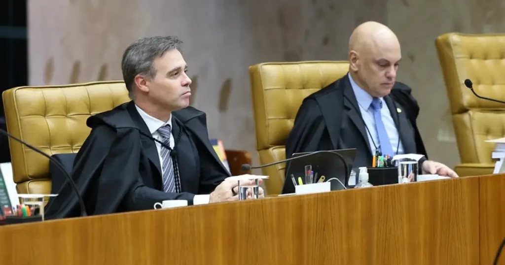 Mendonça envia caso Moraes e Vorcaro ao plenário do STF e aguarda decisão de Fachin