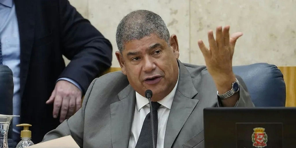 Milton Leite se apresenta à polícia em Mogi das Cruzes após investigação sobre PCC no transporte