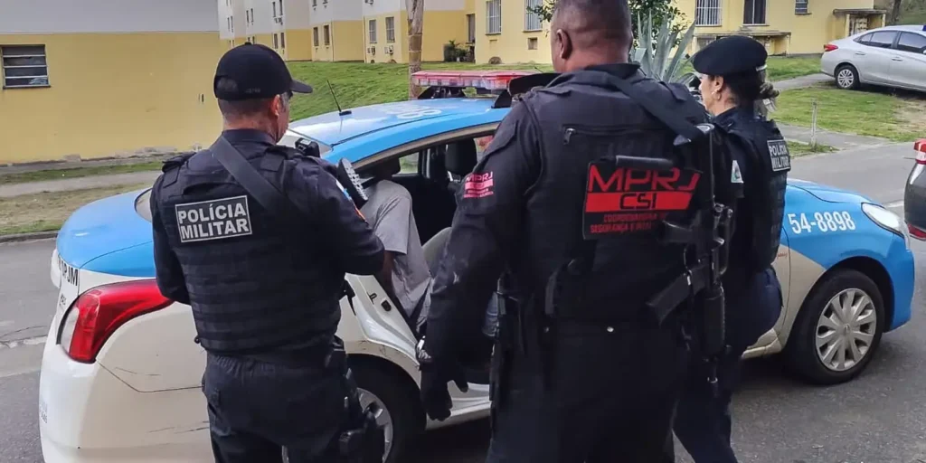 Policiais militares são denunciados por esquema de policiamento privilegiado no Rio