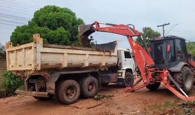 Prefeitura DE Redenção ALERTA QUE Descarte Irregular DE LIXO ENTOPE Bueiros, CANAIS e CAUSAM Alagamentos