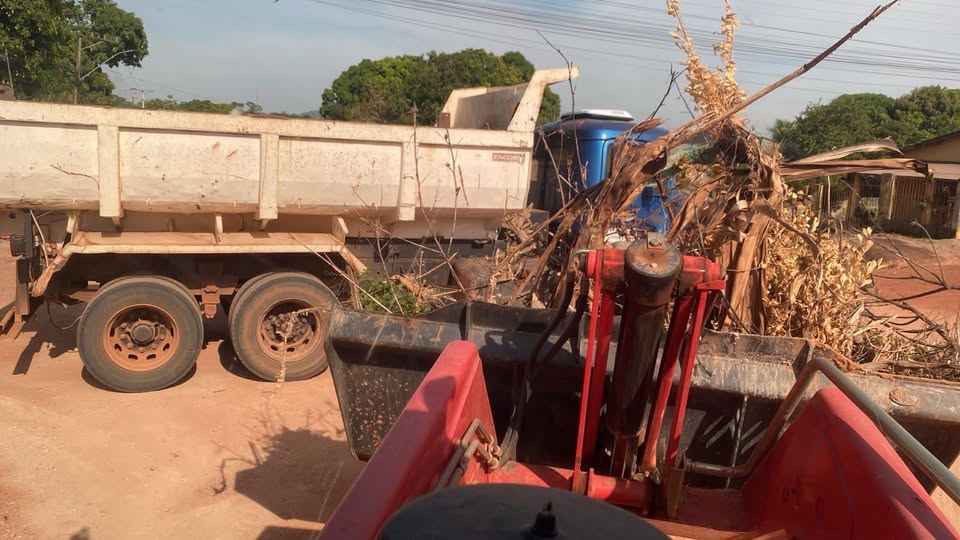 Prefeitura de Redenção segue ações de limpeza em ruas e córregos do município