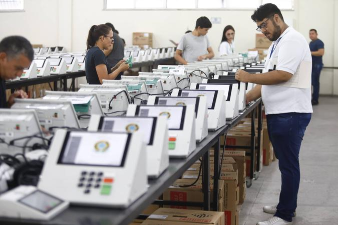 Preparação das urnas eletrônicas começa nesta terça (22) no interior do Pará