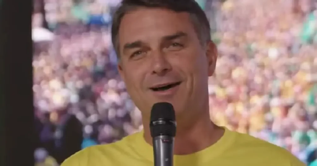 Receio de empresários em doar marca campanha de Flávio Bolsonaro, líder em arrecadação