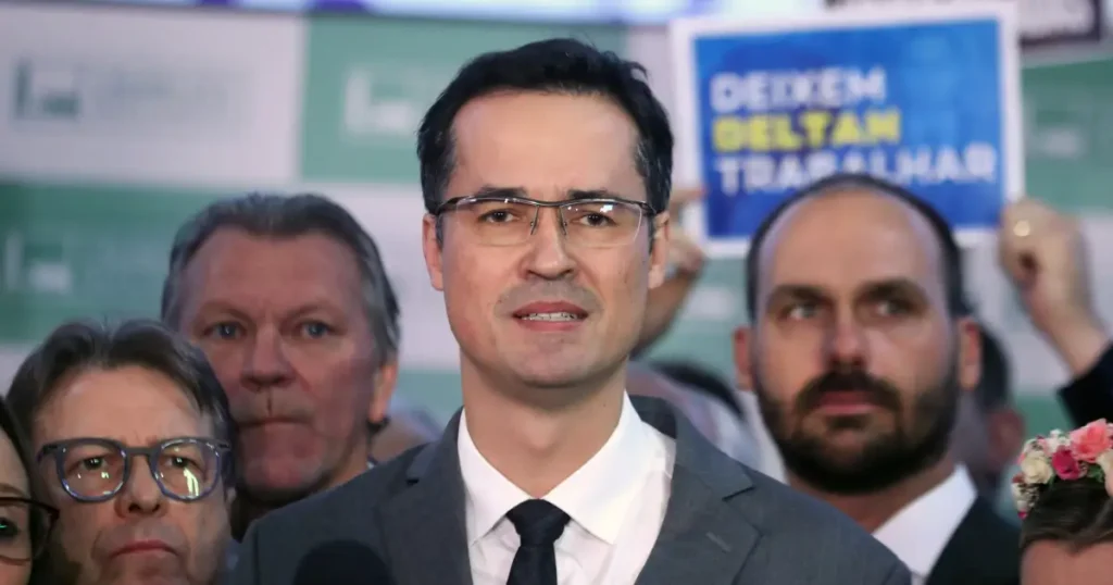 Cassação de Deltan Dallagnol redefine disputa pelo Senado no Paraná