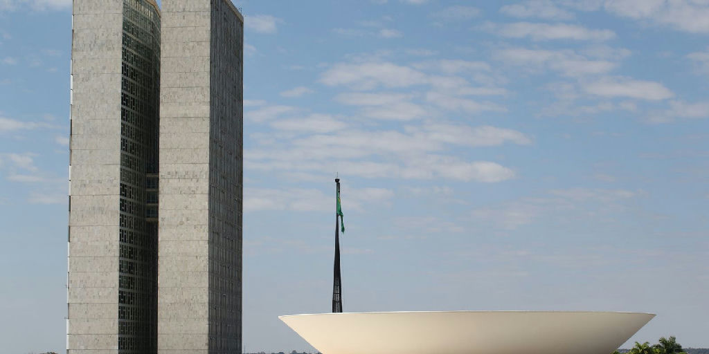 Deputados aprovam novo teto de faturamento para Microempreendedor Individual e anistia de dívidas