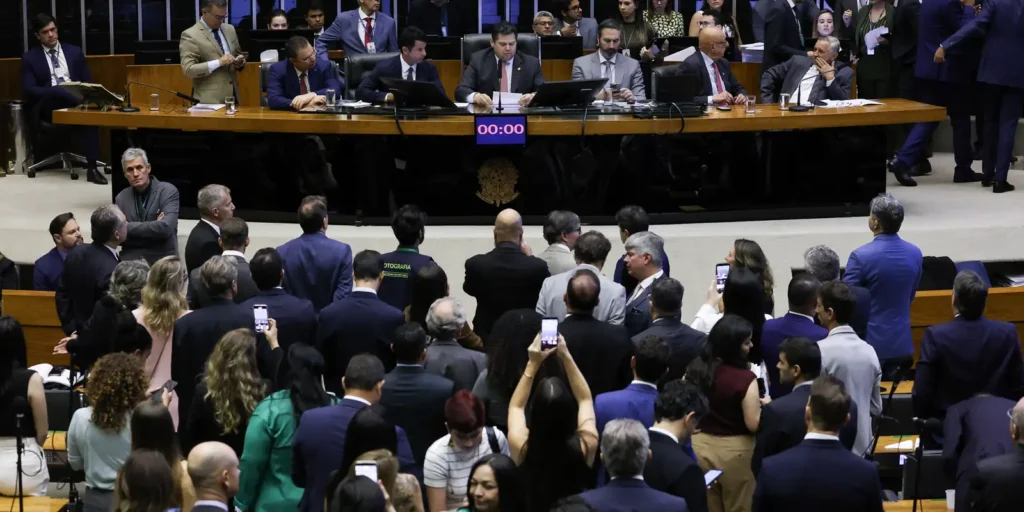 Senado define data para votar PEC que pode transformar a jornada de trabalho no Brasil