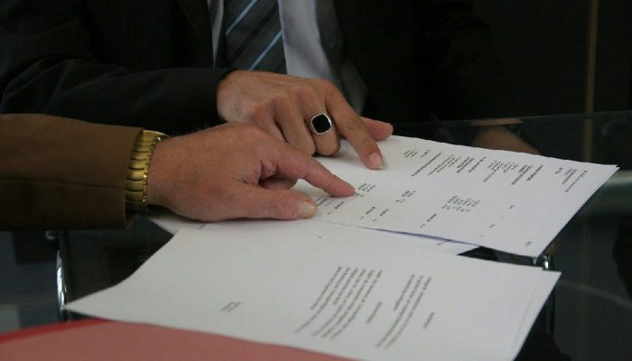AGU cria grupo para padronizar reequilíbrio de contratos frente à reforma tributária