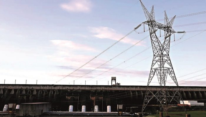 Após cinco meses, conta de luz voltará à bandeira verde no mês de outubro