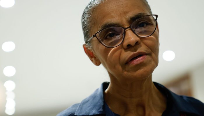 Candidata Marina Silva é alvo de intimidação em ato de campanha na capital paulista