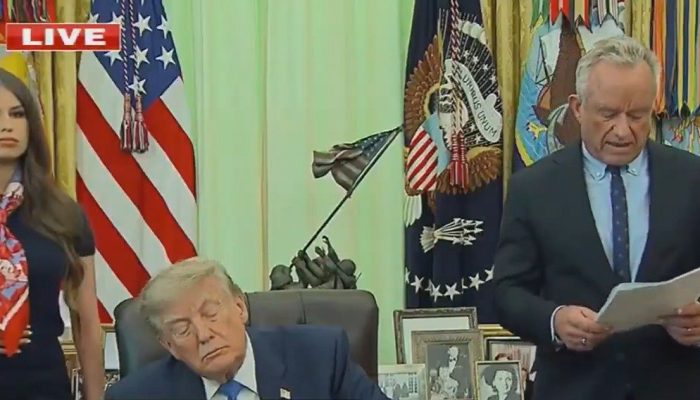 Comportamento de Trump e Kennedy Jr. em anúncio sobre vacinas viraliza e gera debate