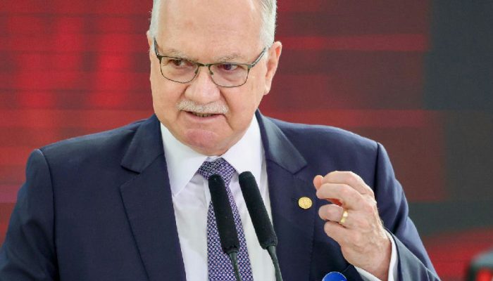Crise no STF: Fachin intima Mendonça e Gonet a responderem acusações de Moraes