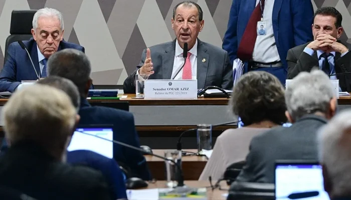 Fim da escala 6x1: CCJ do Senado aprova PEC que altera jornada de trabalho no país