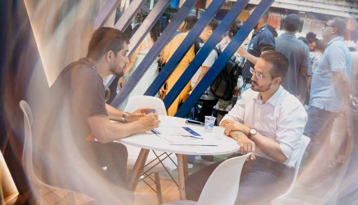 tunidade ideal para se aproximar das indústrias locais em um momento crucial da