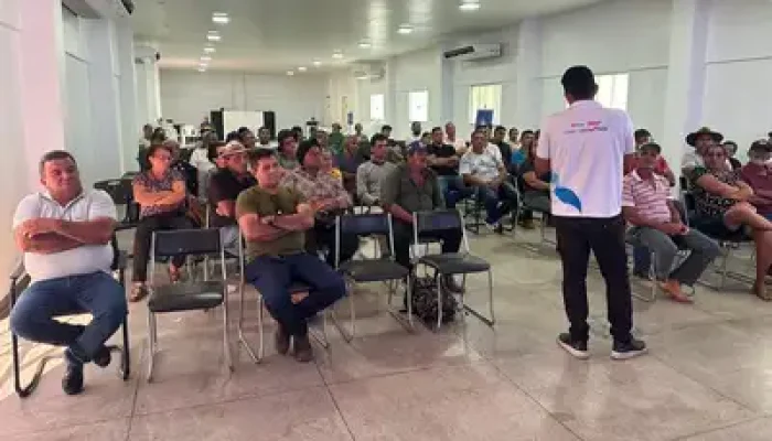meio de oficinas técnicas, produtores rurais receberam instruções para acessar o