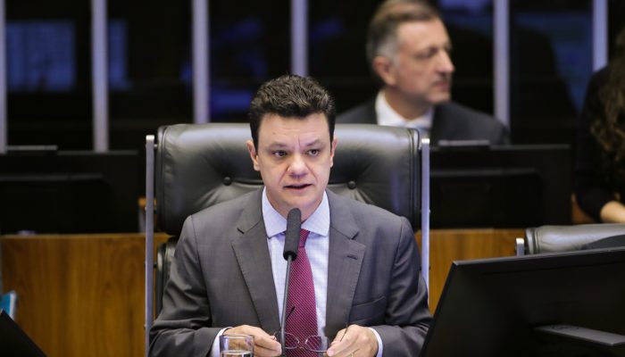 prejuízos dos cofres públicos, 560 denúncias e uns poucos pedidos para que conte