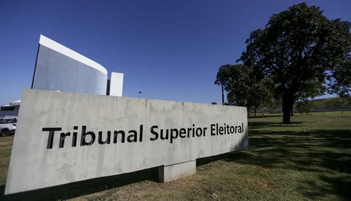 Integridade eleitoral: TSE cria conselho para combater desinformação e IA nas urnas