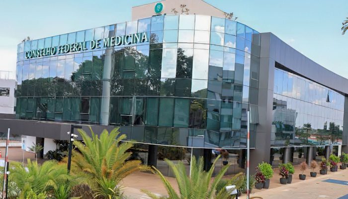 Justiça Federal suspende norma que autorizava harmonização facial por dentistas
