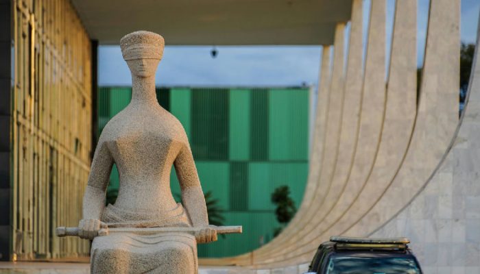 Luiz Edson Fachin assume relatoria de processo envolvendo Alexandre de Moraes