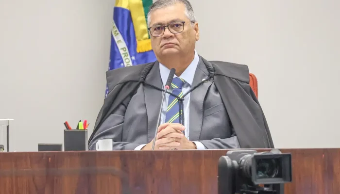 Ministro Flávio Dino afasta presidente do TCE do Maranhão por 180 dias