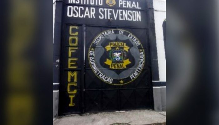 Prisão preventiva é decretada para diretora de presídio feminino flagrada com mantimentos