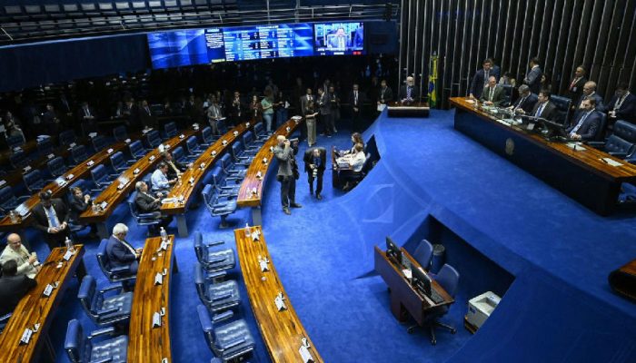 Renovação de dois terços redefine a composição do Senado Federal pós-eleições 2026