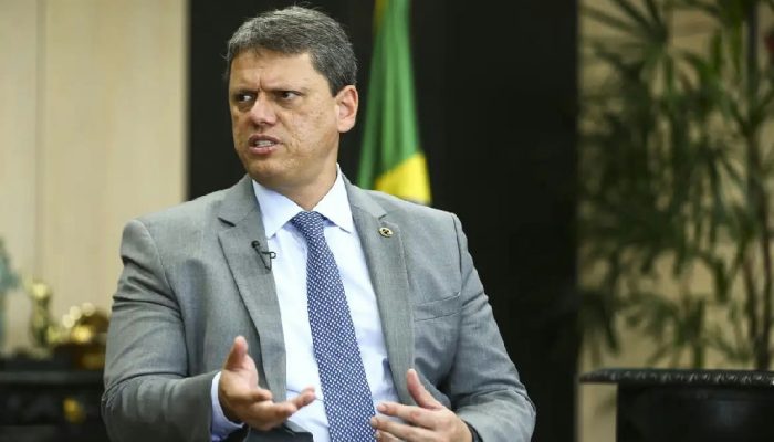 Tarcísio de Freitas reeleito em São Paulo: novos rumos para concessões de rodovias e infraestrutura