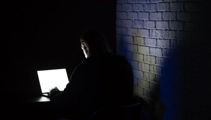TSE busca blindar eleições da ameaça de deepfakes